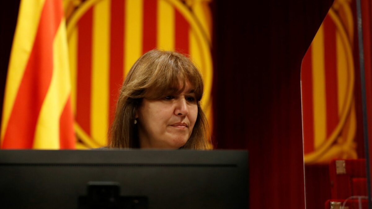 (VÍDEO) Bronca en el Parlamento catalán tras la decisión de denunciar ante la justicia el espionaje a independentistas