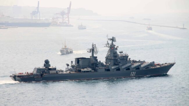 El Kremlin admite un muerto y 27 desaparecidos en el hundimiento del buque Moskva