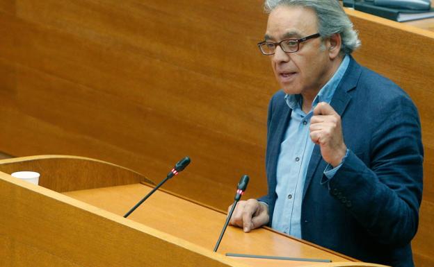 Dimite el portavoz socialista de las Cortes Valencianas para defender al cabecilla del caso Azud