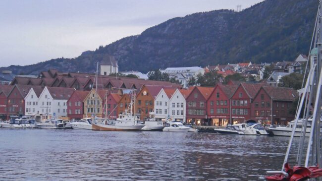 Noruega cerrará sus puertos y fronteras a las mercancías rusas