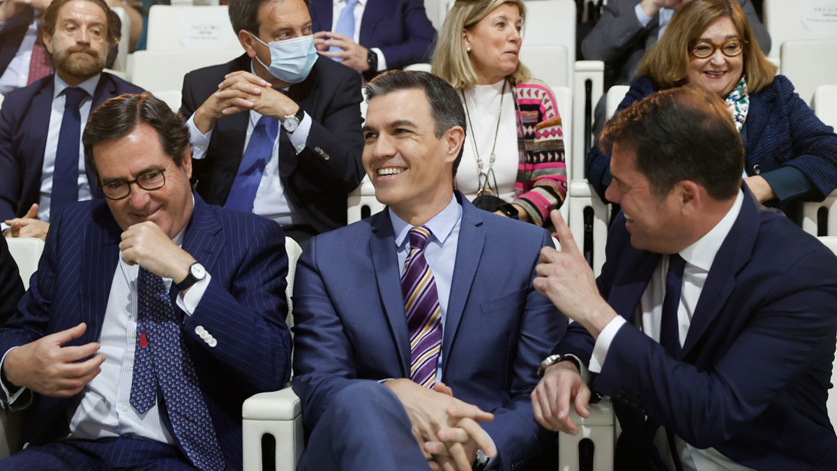 El Ibex da por amortizado a Pedro Sánchez y pide a la CEOE que endurezca el discurso