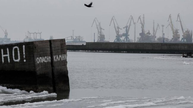 Las milicias prorrusas habrían tomado el puerto de Mariúpol, según su líder