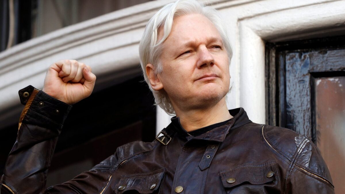 Assange, a un paso de la extradición: la Corte Suprema del Reino Unido remite al Gobierno la orden de entrega