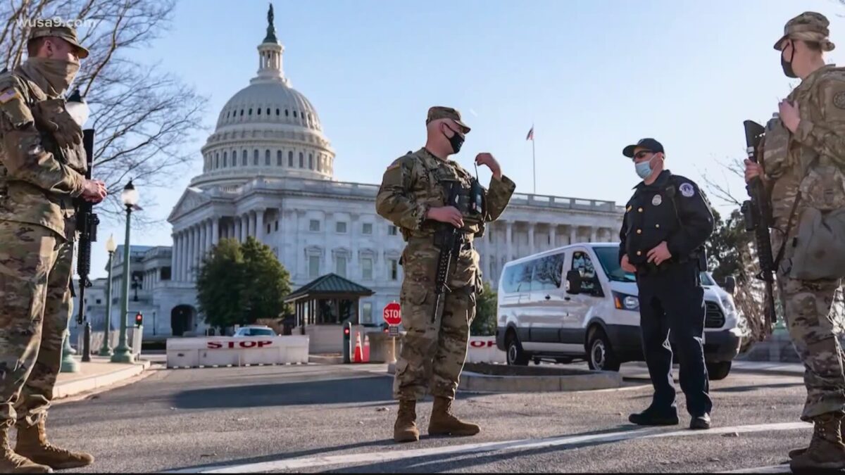 Evacúan brevemente el Capitolio de EE.UU. por una falsa alarma de amenaza aérea