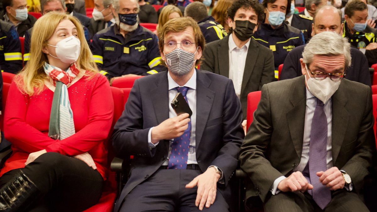 El fiscal avala a Almeida: no pedirá imputar a cargos del Ayuntamiento en el caso mascarillas