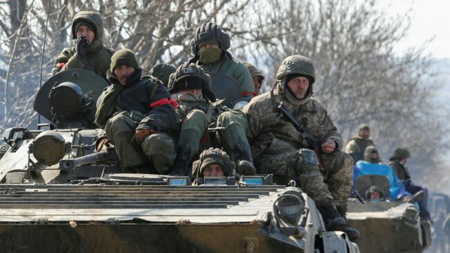 Los rusos también se retiran de la sitiada Sumy mientras continúa la evacuación de civiles
