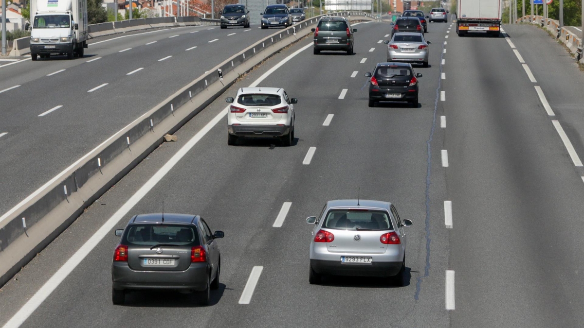 Europa aprueba prohibir la venta de coches y furgonetas de combustión desde 2035