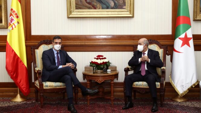 Argelia amenaza a España con cortar el suministro si reabre el gasoducto con Rabat