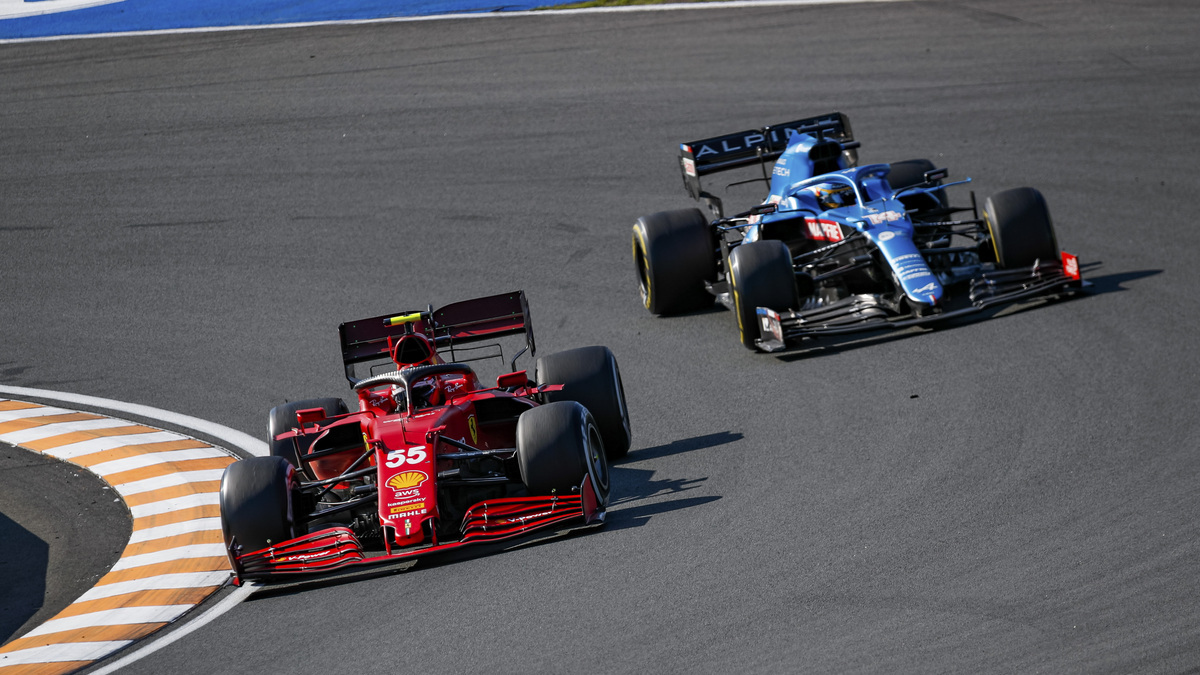 Alonso y Sainz: dos realidades distintas en el inicio de la campaña de Fórmula 1