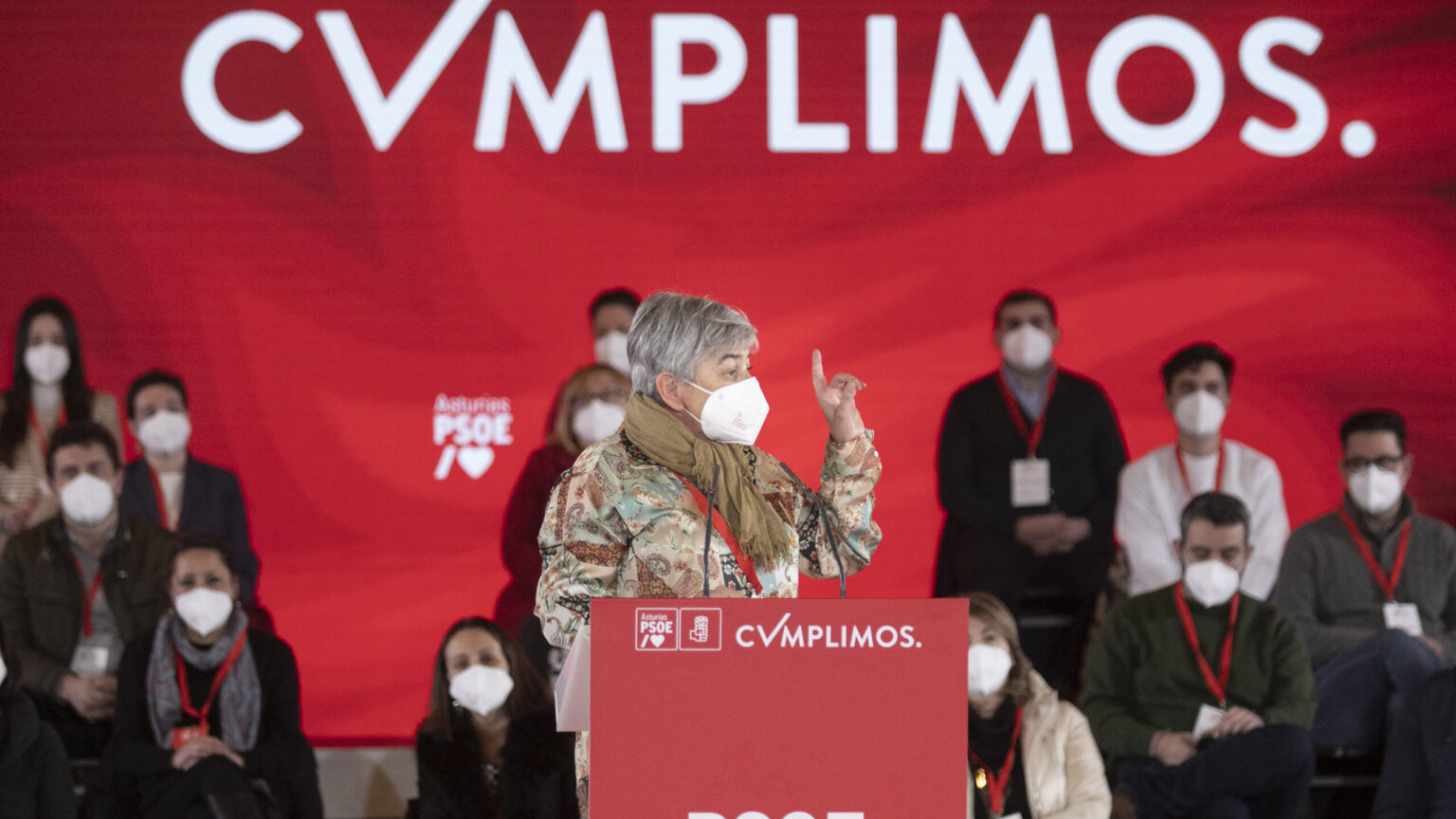 La alcaldesa de Gijón ironiza sobre los hombres: «Aún creo con empeño que no son animales»