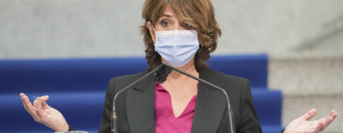 La mitad de la cúpula fiscal pide al PSOE retirar la ley que permite a Delgado informar a Sánchez