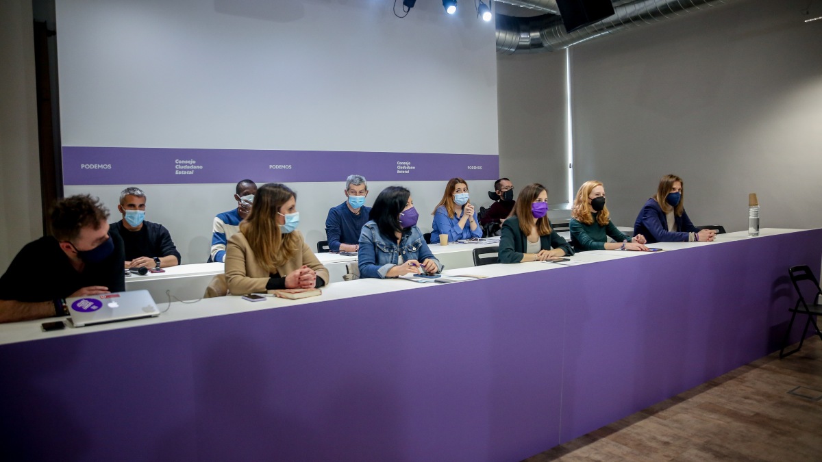 Cargos de Podemos temen que el partido riegue los medios donde colabora Iglesias