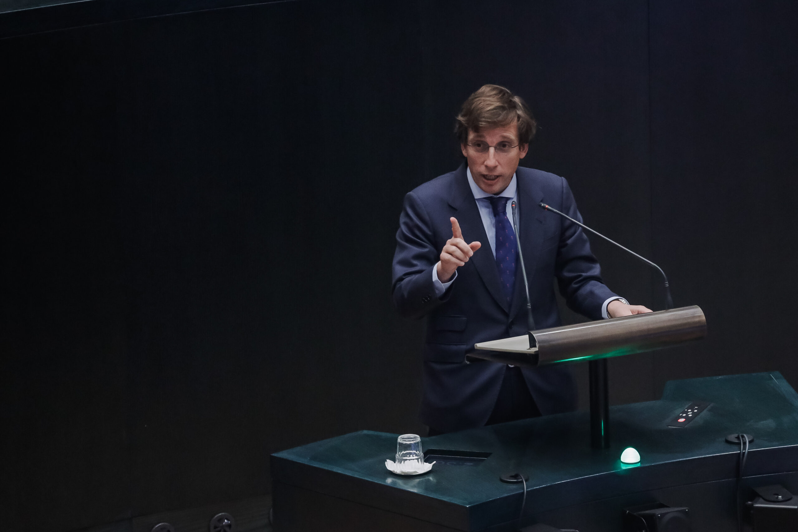 Almeida recalca que colaboran con Anticorrupción en el 'caso Ayuso'