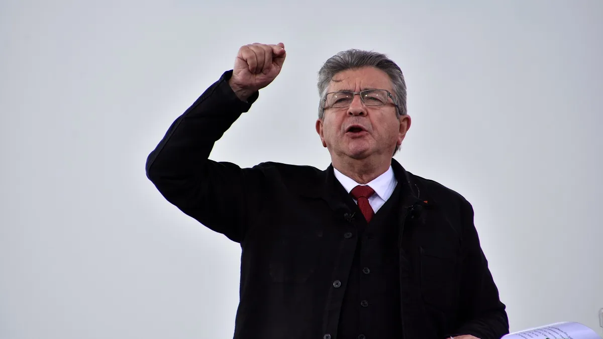La mayoría de los votantes de Mélenchon afirma que votará blanco o se abstendrá