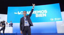 Feijóo pide reconocer el esfuerzo de Casado por «sujetar la bandera del PP»