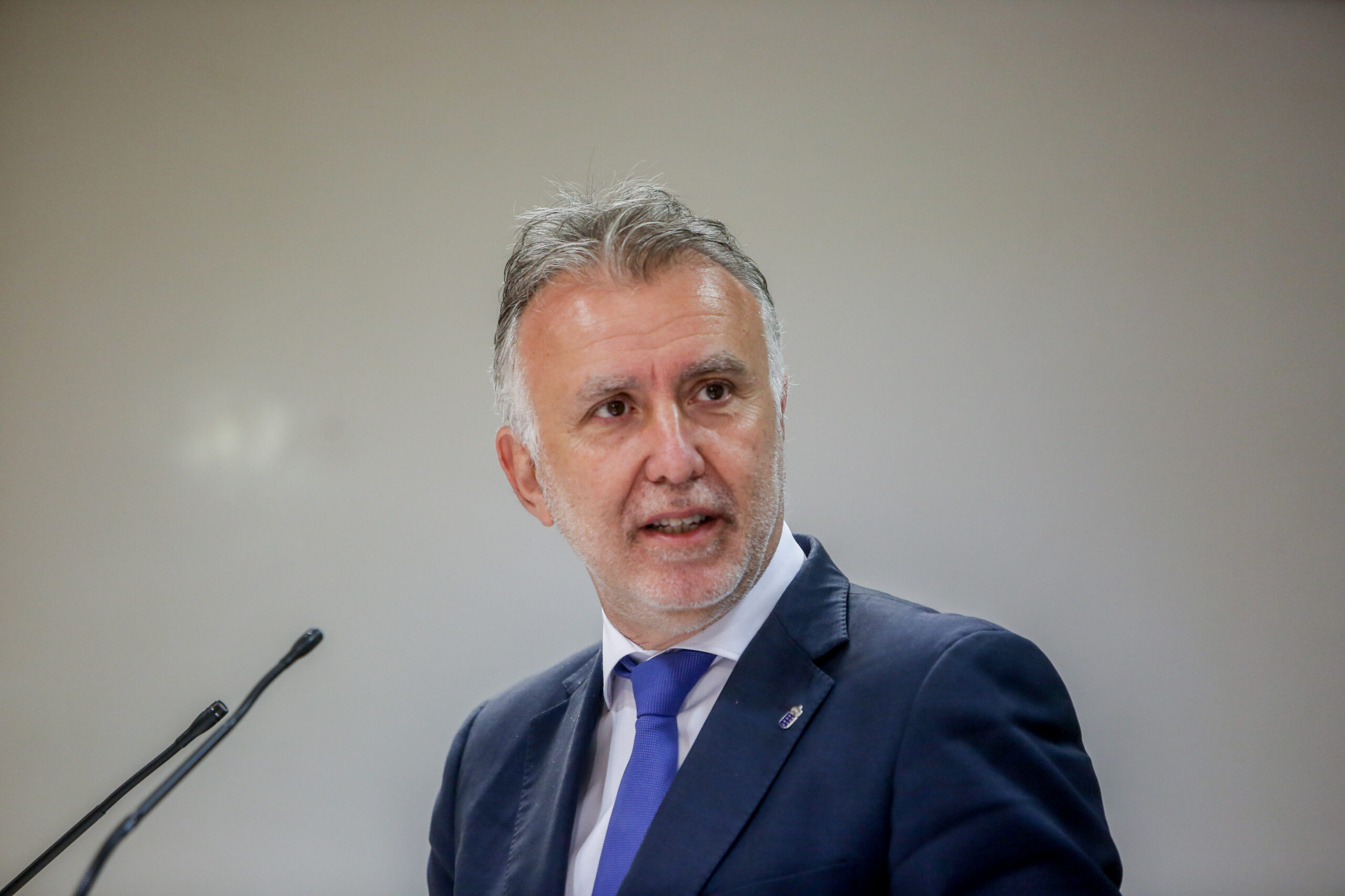 Torres afirma que apuesta por la descarbonización en Canarias