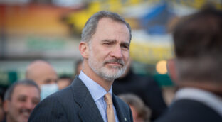 Un botijo, una espada y una pandereta entre los regalos al Rey en 2021