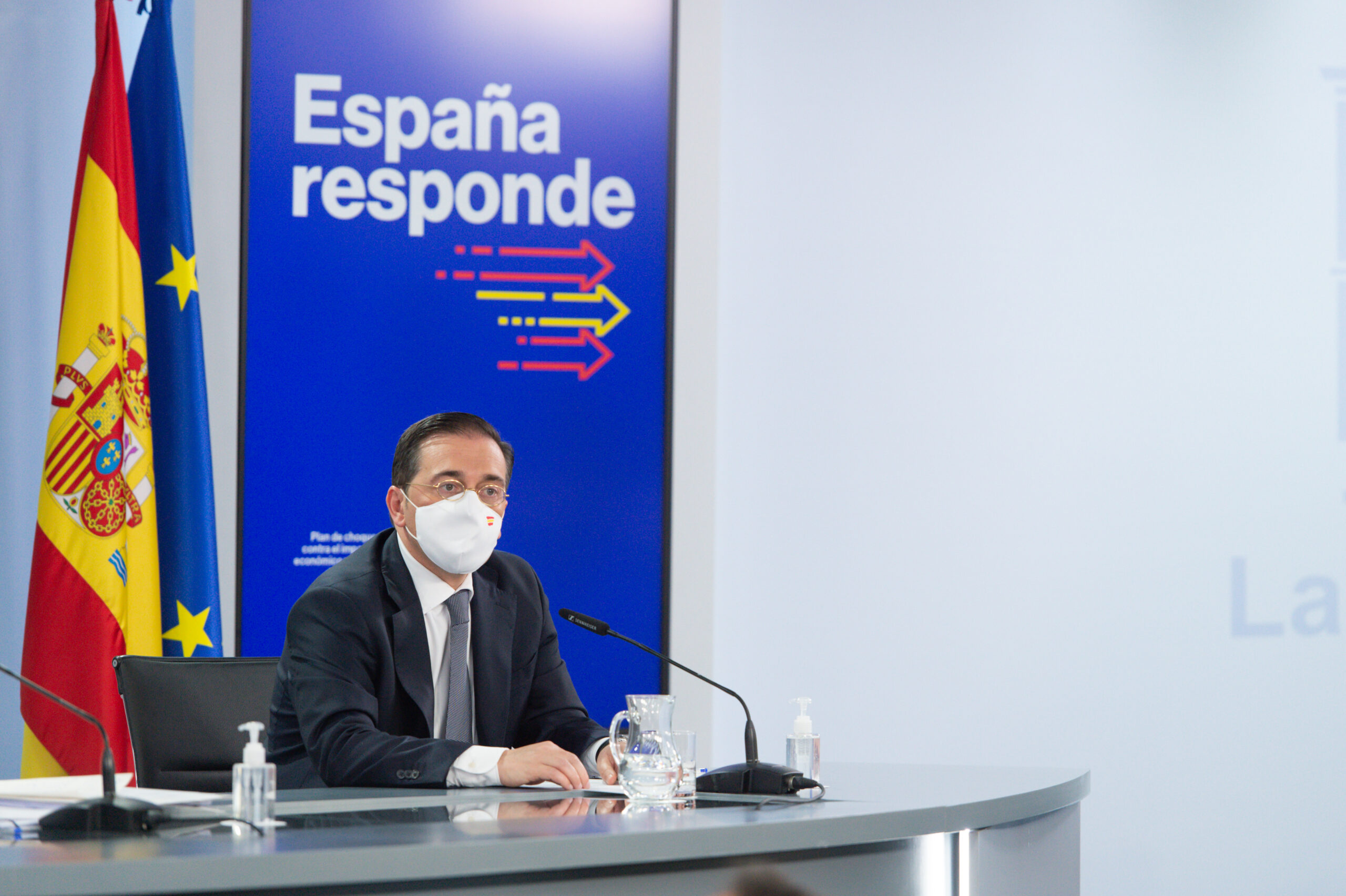 El Gobierno expulsa a 25 diplomáticos rusos pero mantiene al embajador