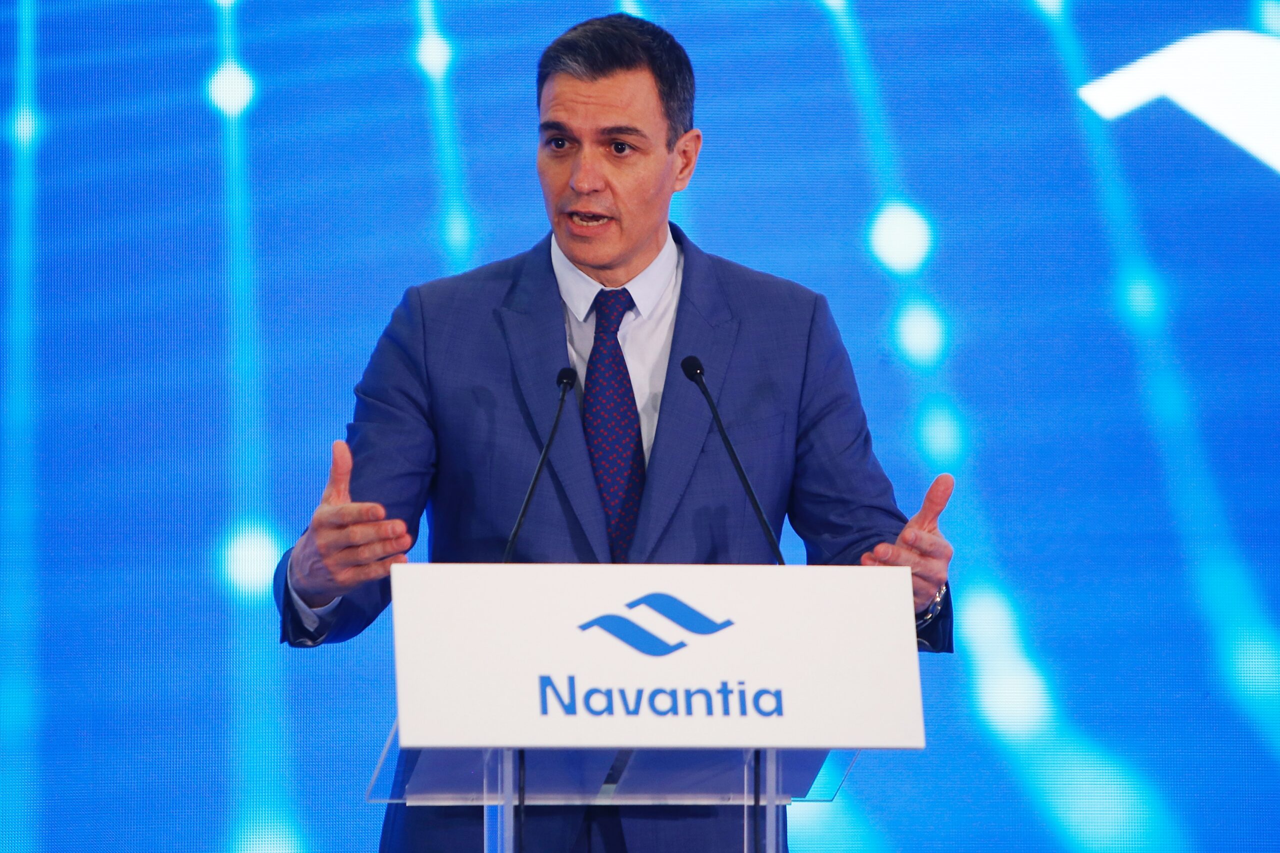 Sánchez afirma que España tiene «recursos suficientes» para ser líder en renovables