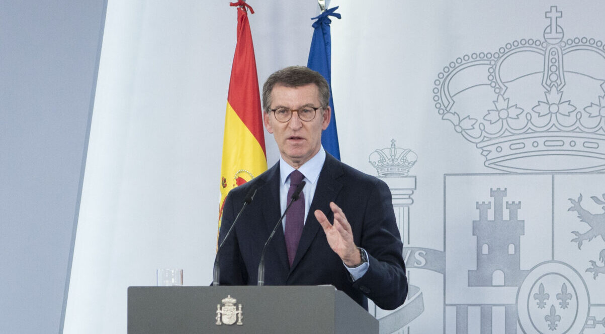 El CIS reconoce el ‘efecto Feijóo’ y sitúa al PP a solo tres puntos del PSOE