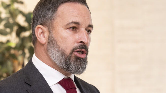 Abascal, sobre Olona: «Cada vez le veo más cara de presidenta»