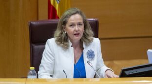 Calviño vincula los datos del paro al Plan de Recuperación