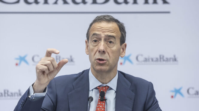 Caixabank gana clientes por primera vez desde que integró Bankia, hace casi tres años