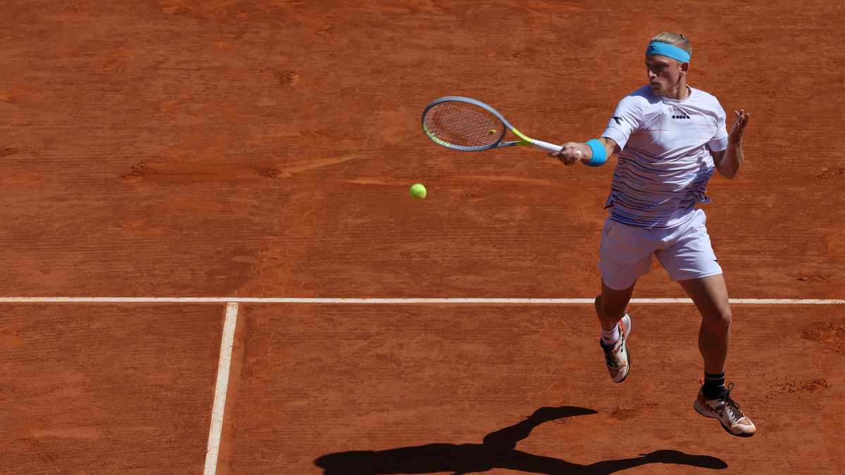 El español Davidovich pierde la final de Montecarlo ante Tsitsipas