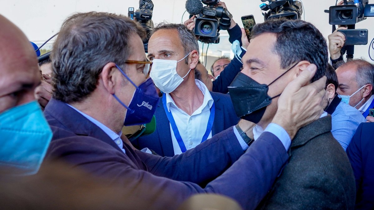 Juanma Moreno aleja los fantasmas de Castilla y León y asegura que puede gobernar sin Vox