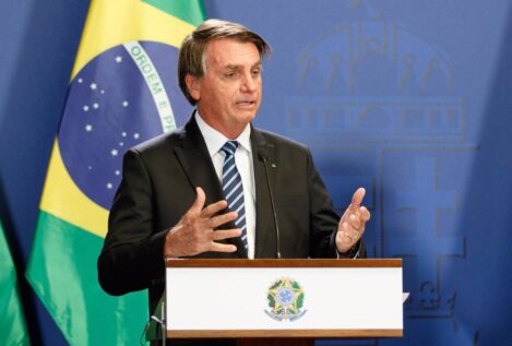 Bolsonaro denuncia que la ley contra las "fake news" supone el "inicio de la censura"