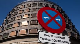 El Constitucional acepta los recursos de PP y Vox contra el traspaso del Ingreso Mínimo Vital a País Vasco y Navarra