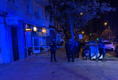 La Policía busca a un grupo de pandilleros que acuchillaron a un dominicano en una discoteca