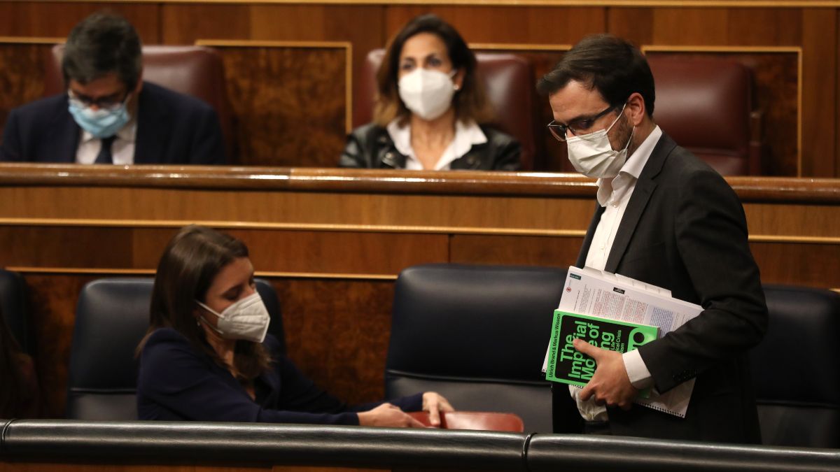 Garzón critica la «ilegalización de partidos» en Ucrania y sostiene que Podemos respetó a Zelenski en su intervención
