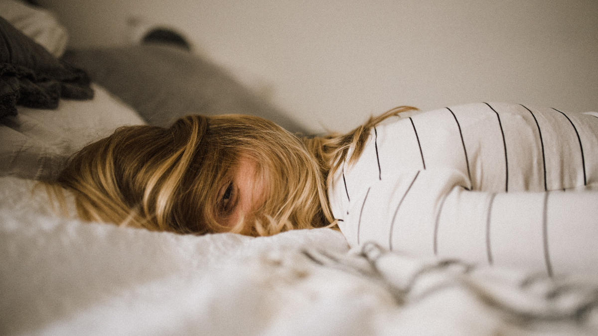 Hablar dormido: qué es la somniloquia y qué trastornos puede haber tras ella