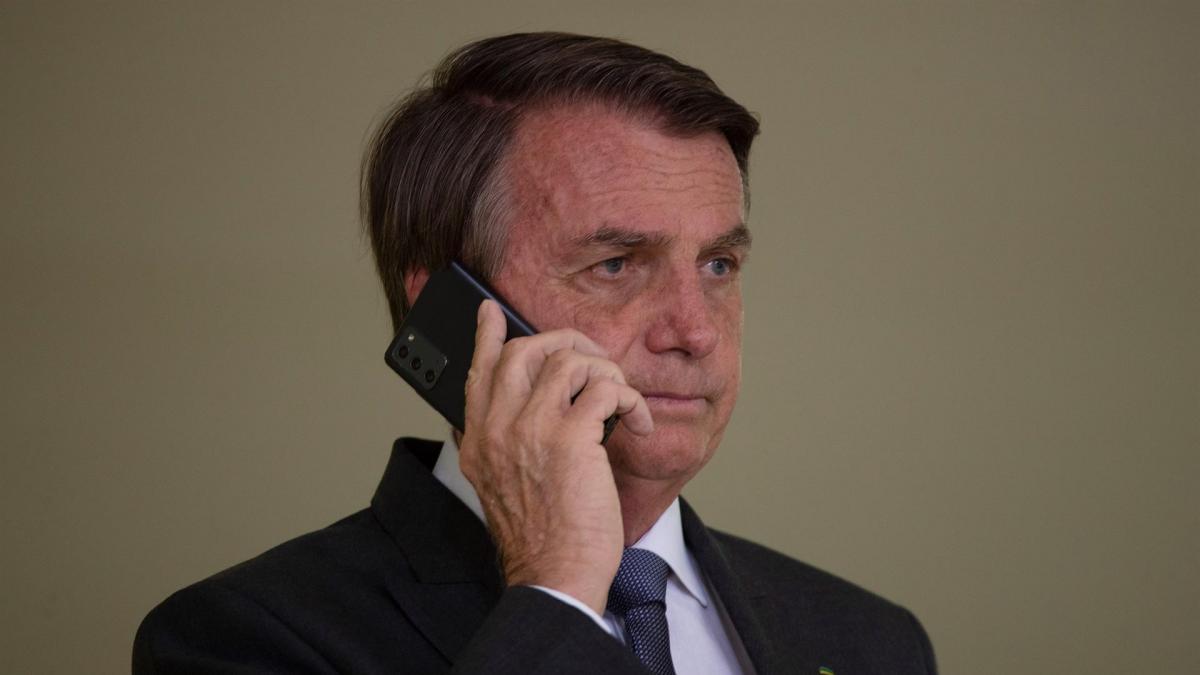 Bolsonaro aplaude la compra de Twitter por Elon Musk: «El algoritmo castigaba al ciudadano de derechas»