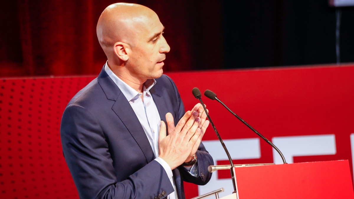 Compromís pide la comparecencia de Rubiales e Iceta para explicar las comisiones de la Supercopa
