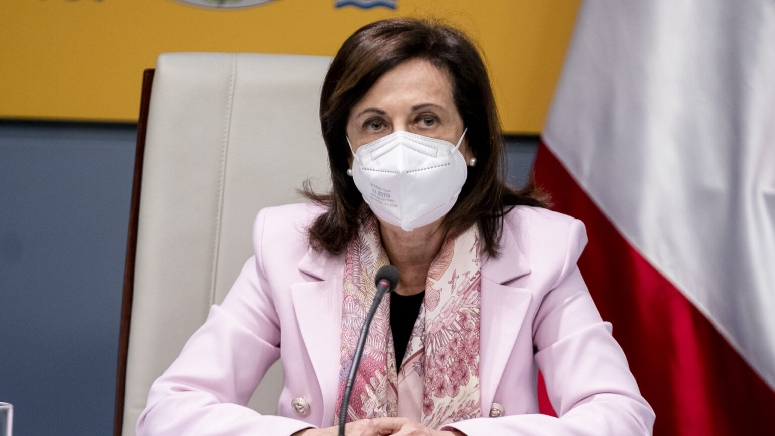 Objetivo: Margarita Robles
