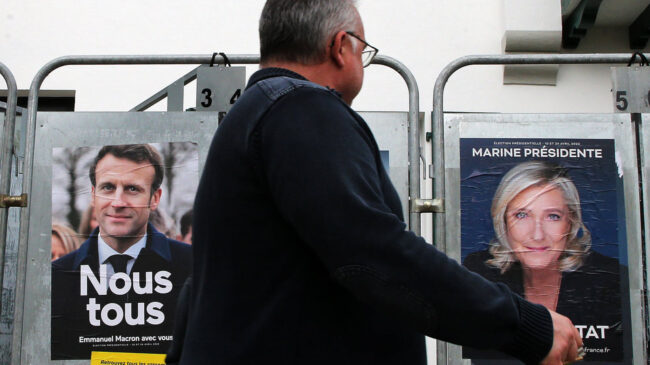 Macron y Le Pen empatados en la primera vuelta de las elecciones, según el primer sondeo a pie de urna