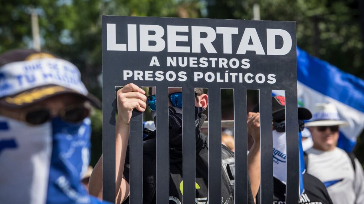Activistas venezolanos exigen justicia y libertad para los «presos políticos» del Gobierno de Maduro