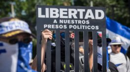 Activistas venezolanos exigen justicia y libertad para los "presos políticos" del Gobierno de Maduro