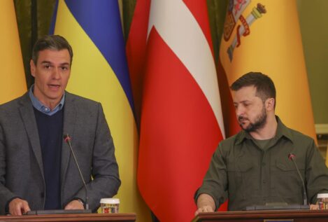 El Gobierno paraliza el envío de armas a Ucrania pese al desesperado llamamiento de Zelenski