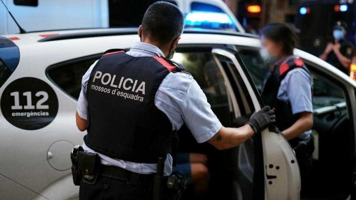 La Generalitat retira la tutela de sus hijas a unos padres bengalíes por forzarlas a casarse