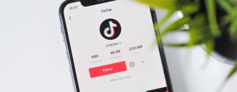 Porno en TikTok: cómo los niños acceden a este tipo de contenido y qué hacer para evitarlo