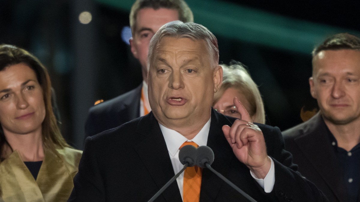 Orbán vuelve a ganar las elecciones de Hungría y califica como «adversario» al presidente de Ucrania