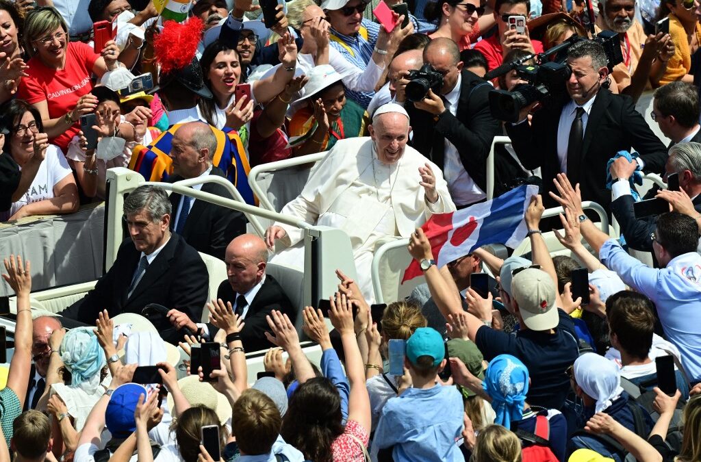 El Papa canoniza a una víctima del nazismo y a otros nueve santos