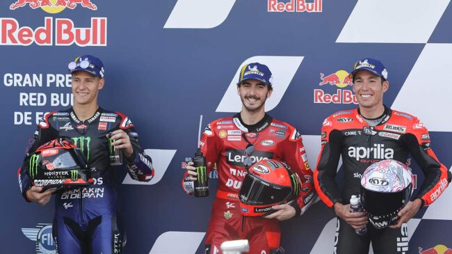 Bagnaia se exhibe en Jerez y Aleix Espargaró sube al podio en el MotoGP de España