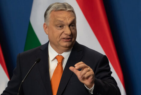 Bruselas pide congelar 7.500 millones de fondos europeos a Hungría