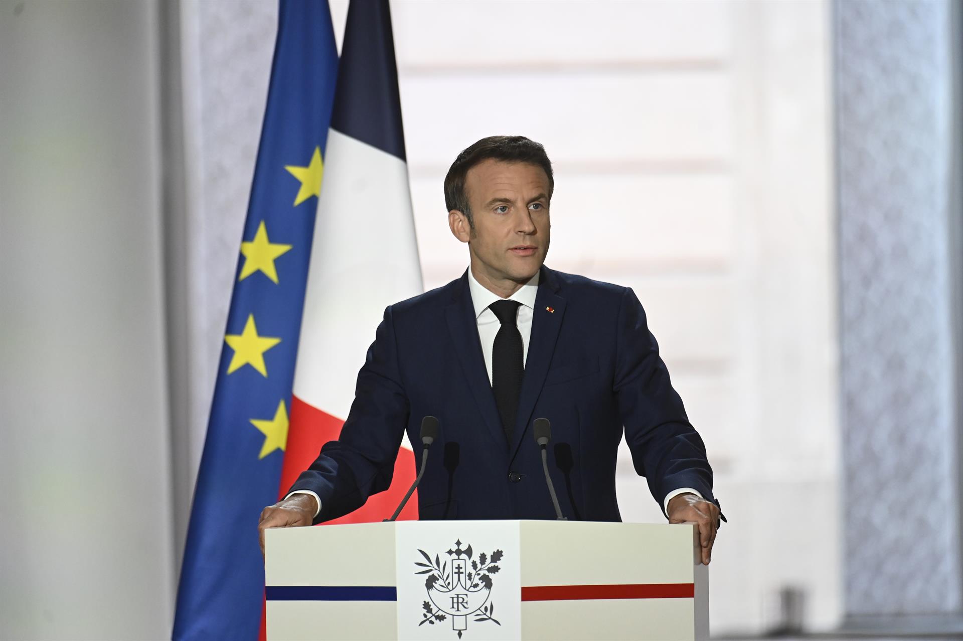 Macron propone crear una «comunidad política europea» entre llamadas a revisar los tratados