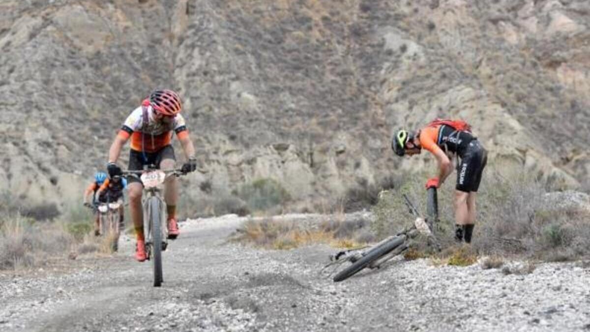 Un ciclista español muere en una carrera por el desierto de Marruecos