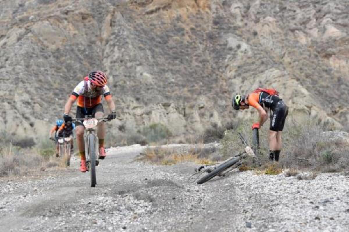 Un ciclista español muere en una carrera por el desierto de Marruecos